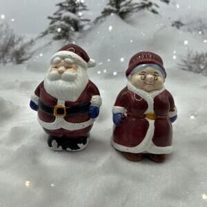 Santa & Mrs Claus Salt And Pepper Shakers 2000 Publix Issue